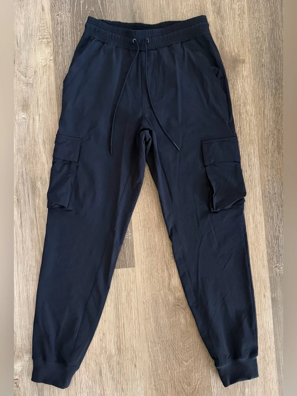 ALO YOGA DIVISION FIELD PANTS JOGGERS  ON THE GO CARGO BLACK SZ SMALL